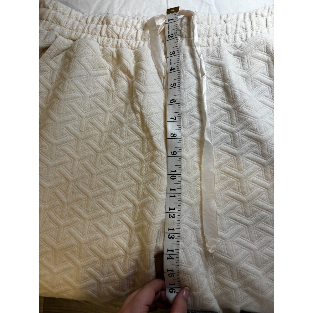 Simply Southern XXL Ivory Quilted Capri Pants Pearl Jewel Rhinestone Embellished - Picture 11 of 11